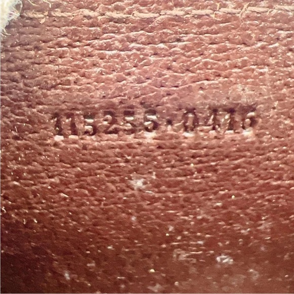 Gucci Beige and Brown Monogram Wallet - Picture 9 of 10